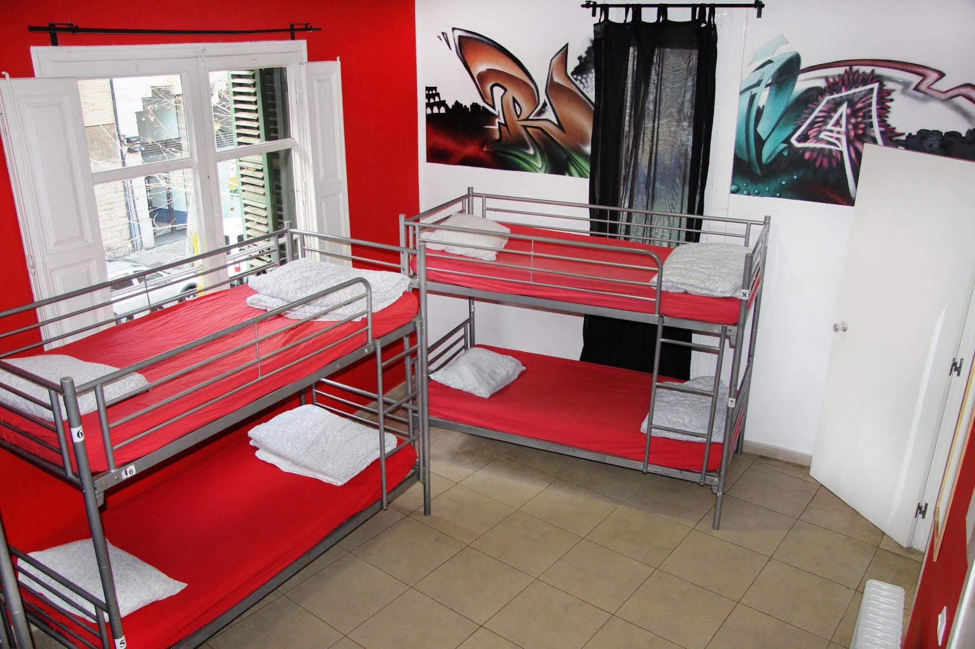 Albergue No Limit Graffiti *