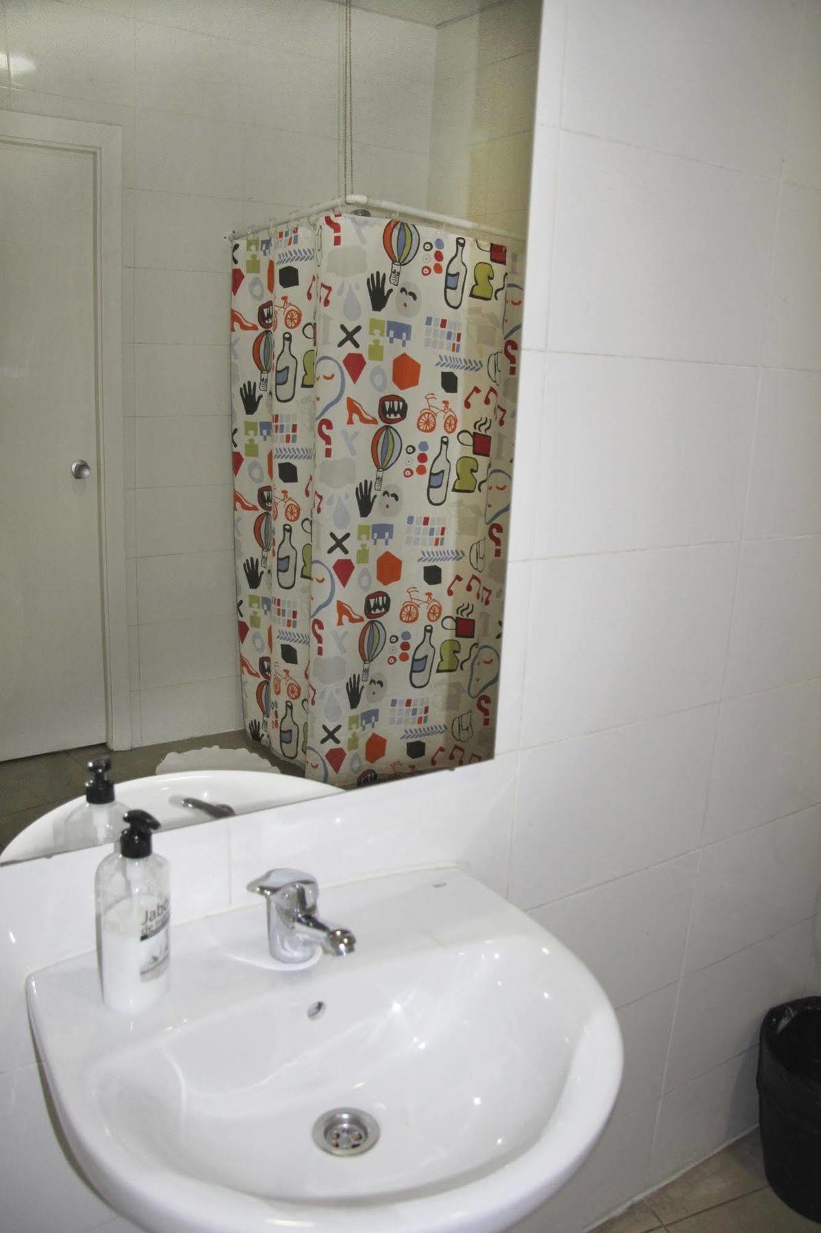 Albergue No Limit Graffiti *