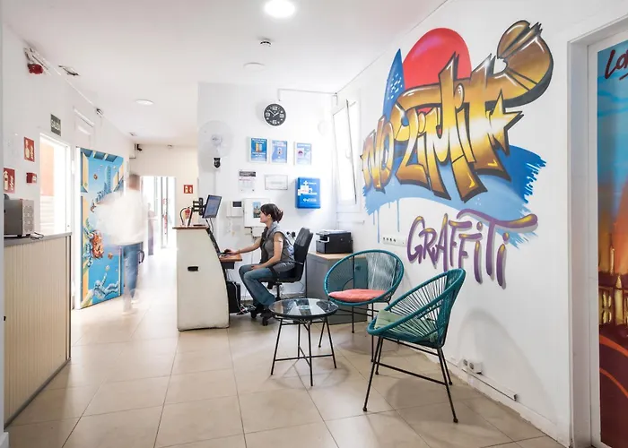No Limit Hostel Graffiti