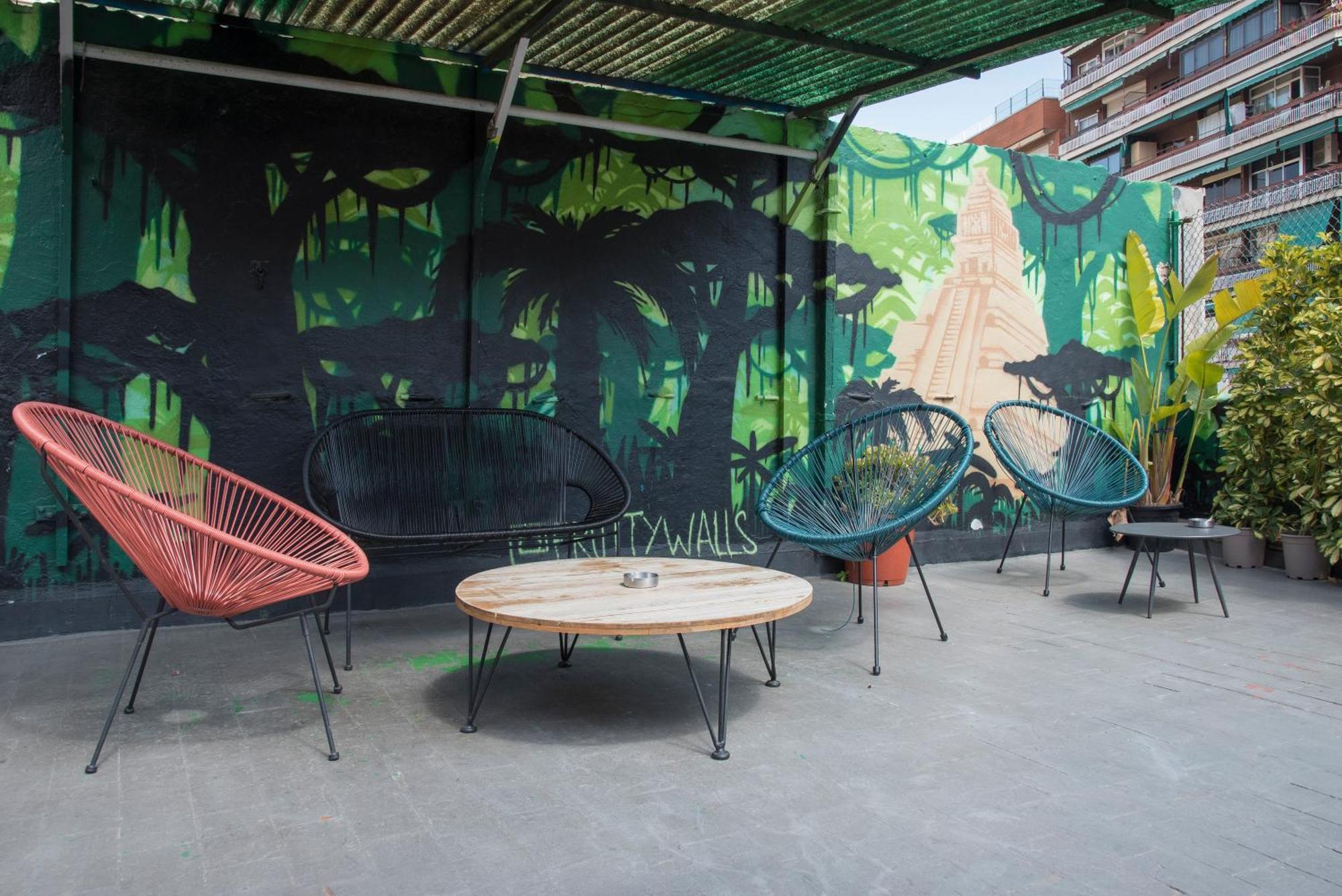 Albergue No Limit Graffiti