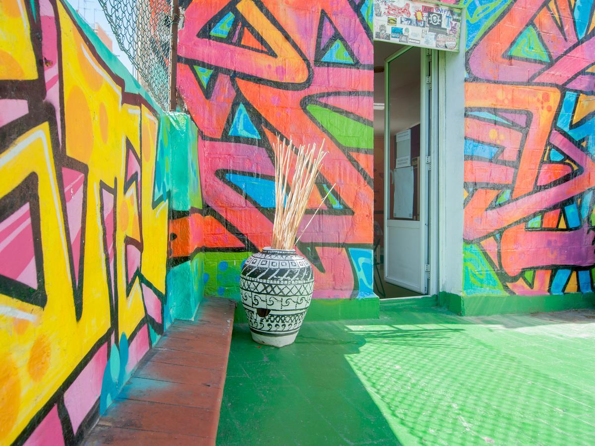 No Limit Graffiti Albergue *